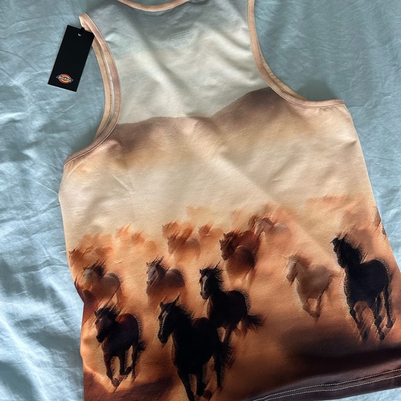 NEW Dickies Running Wild horses tank top - Picture 2 of 6